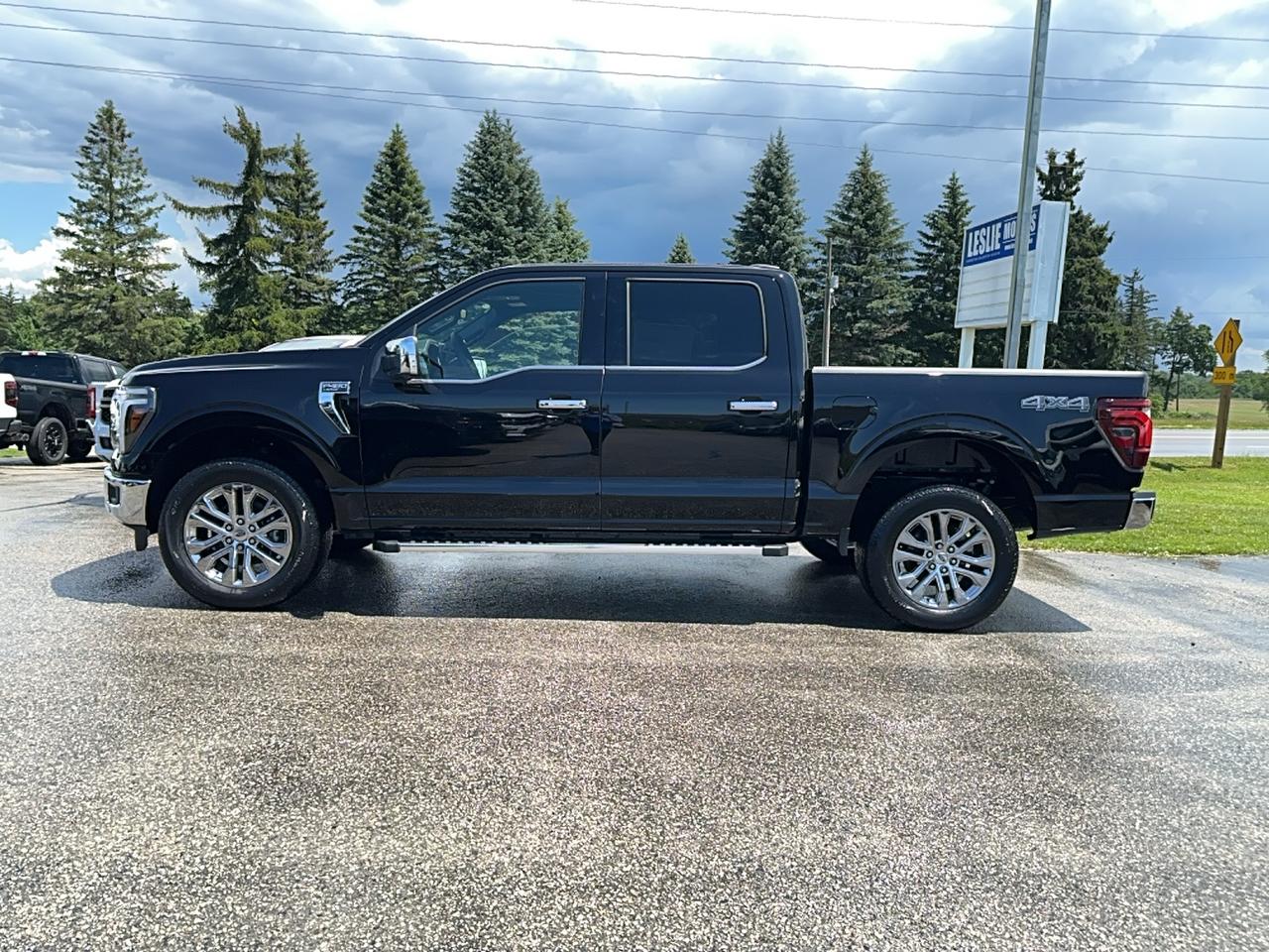 2026 Ford F-150 Lariat SuperCrew 501A 4x4 Photo2