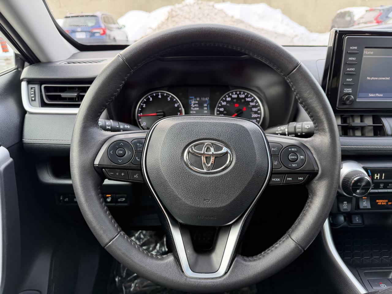 2021 Toyota RAV4 XLE Photo
