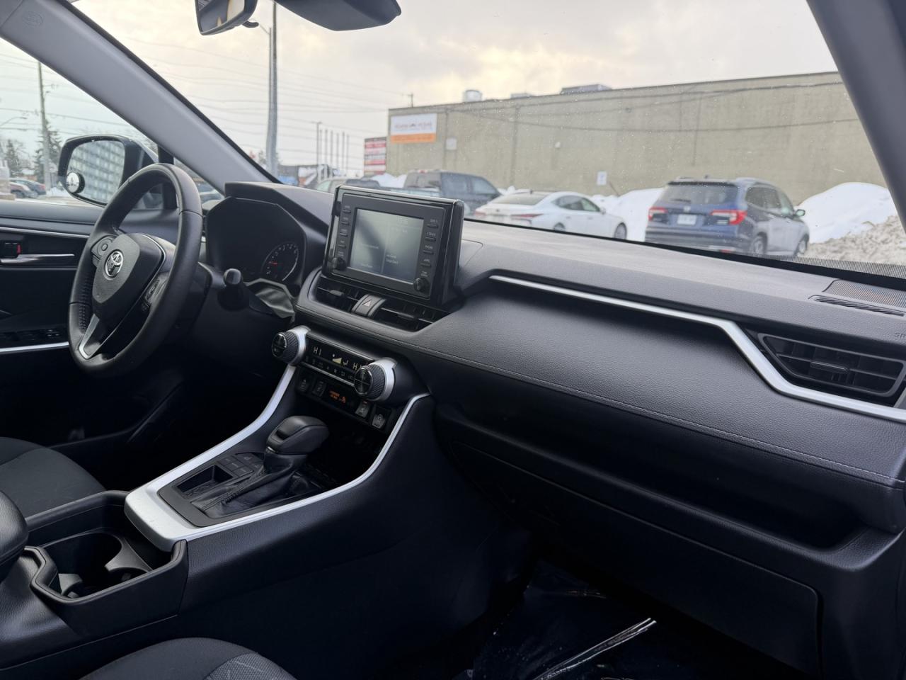 2021 Toyota RAV4 XLE Photo