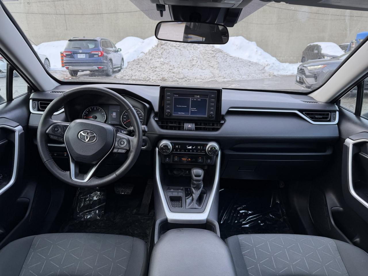 2021 Toyota RAV4 XLE Photo