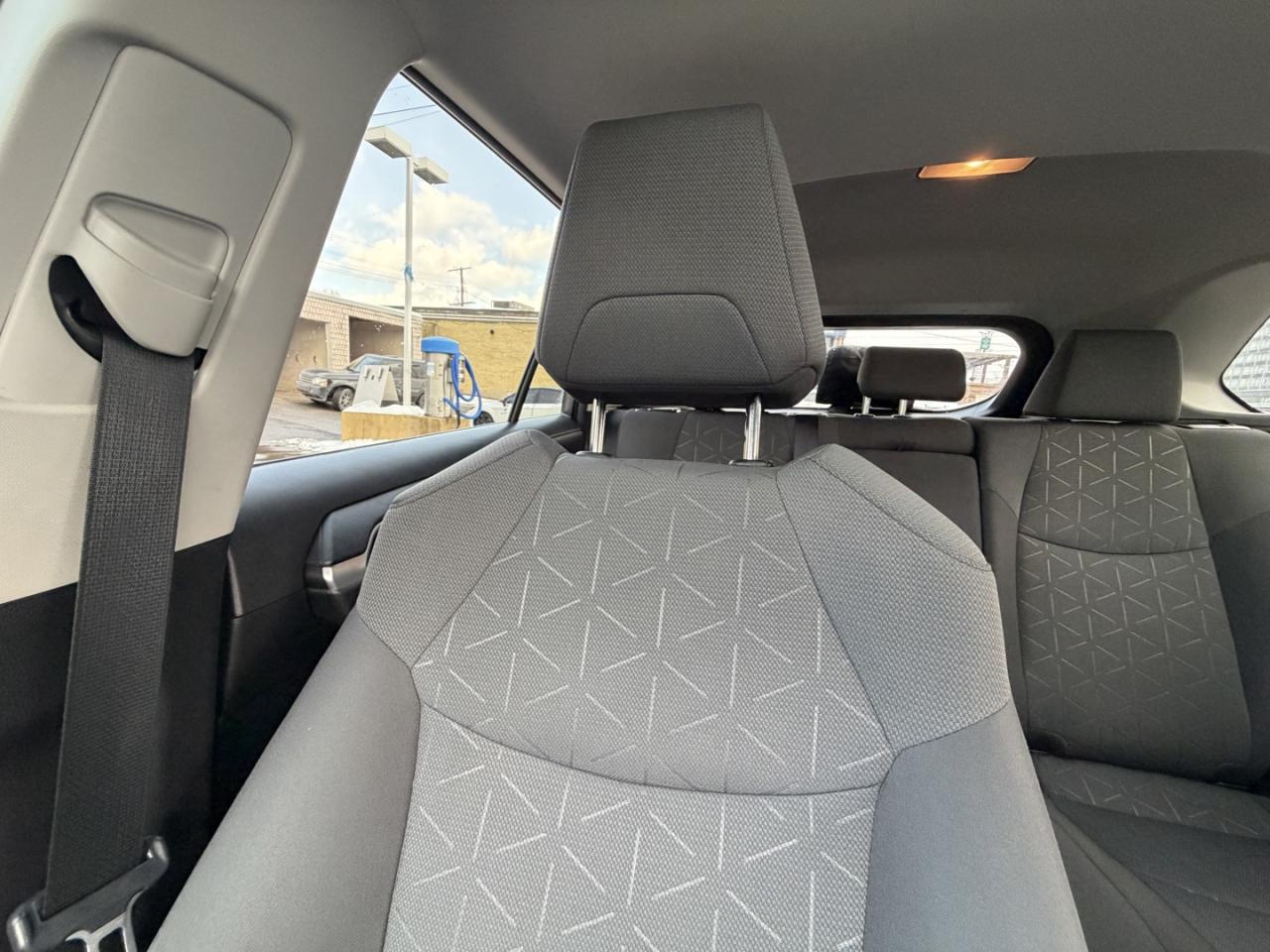 2021 Toyota RAV4 XLE Photo