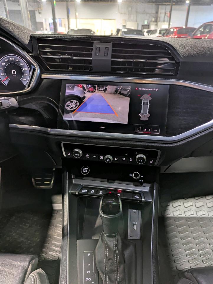 2021 Audi Q3 Progressiv 45 quattro Photo