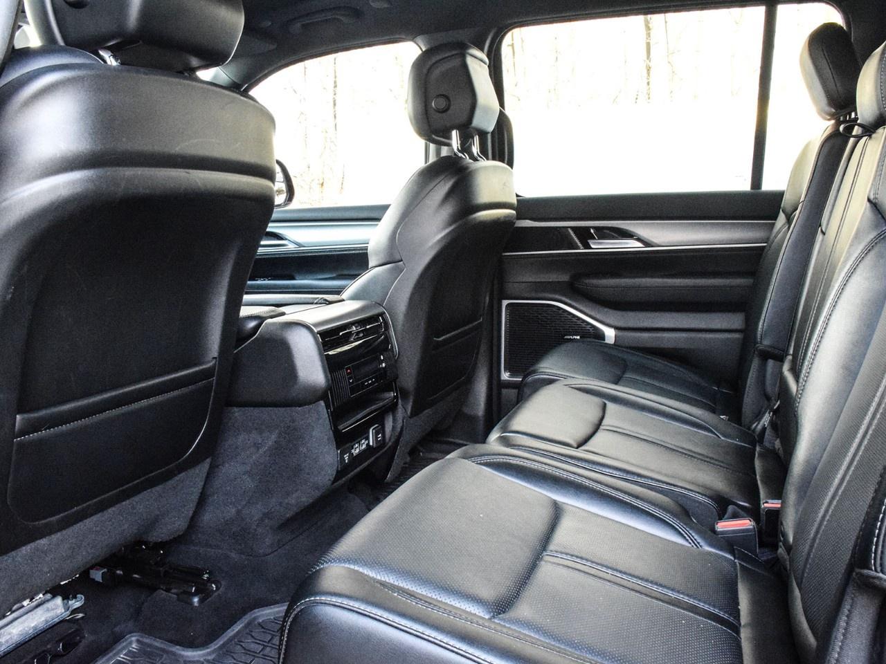 2023 Jeep Wagoneer SERIES II CARBIDE 4X4 Photo