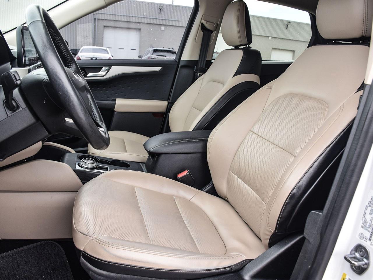 2020 Ford Escape SEL AWD Photo