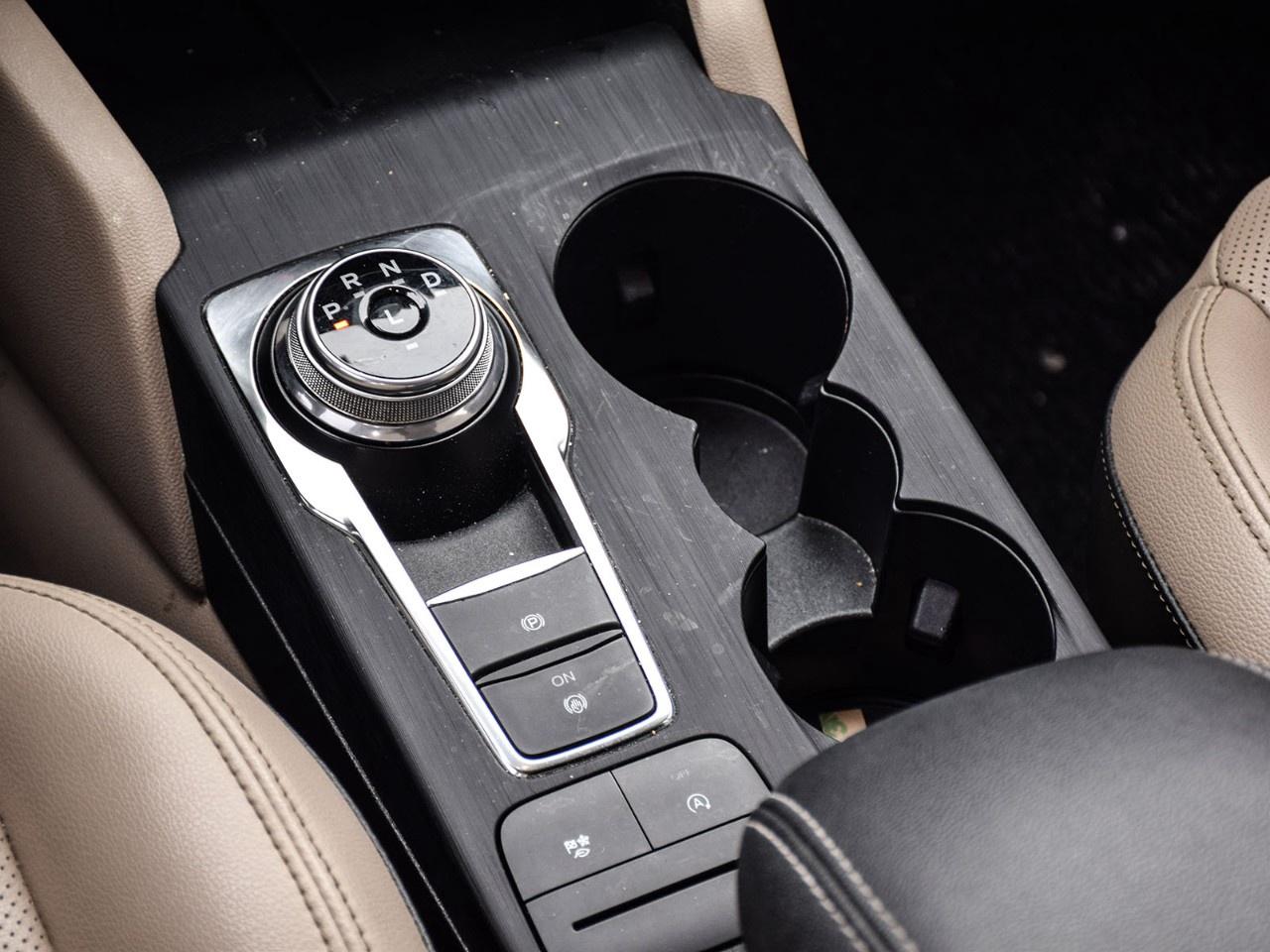 2020 Ford Escape SEL AWD Photo