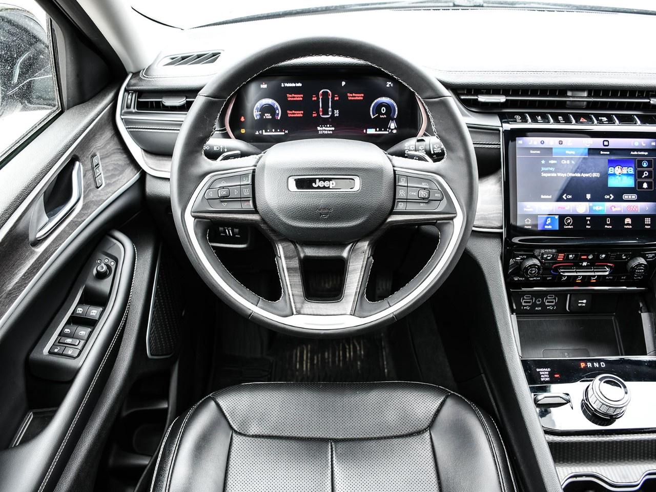 2024 Jeep Grand Cherokee L Limited 4x4 Photo