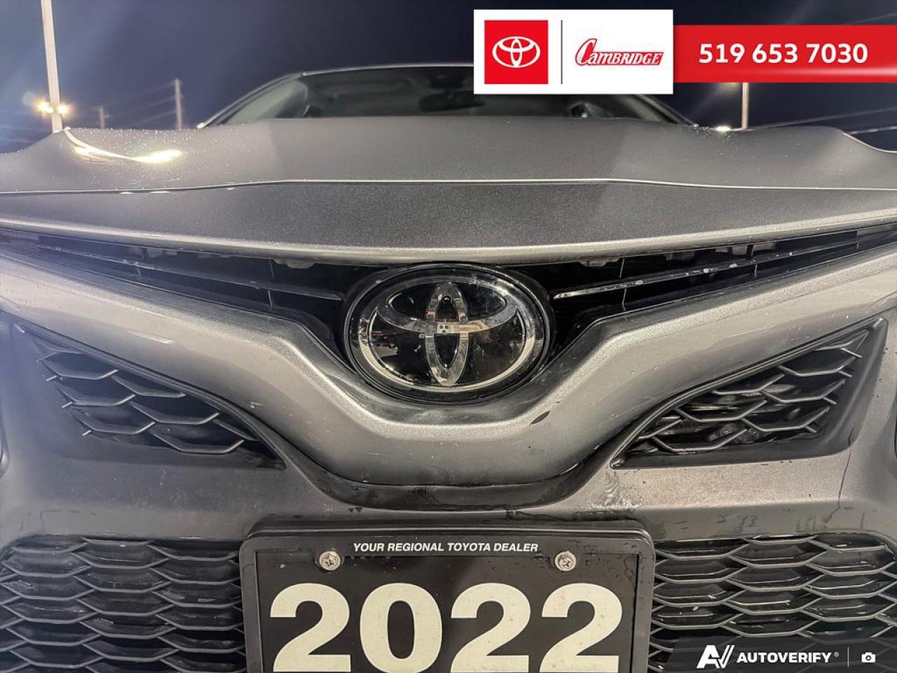 2022 Toyota Camry SE Photo