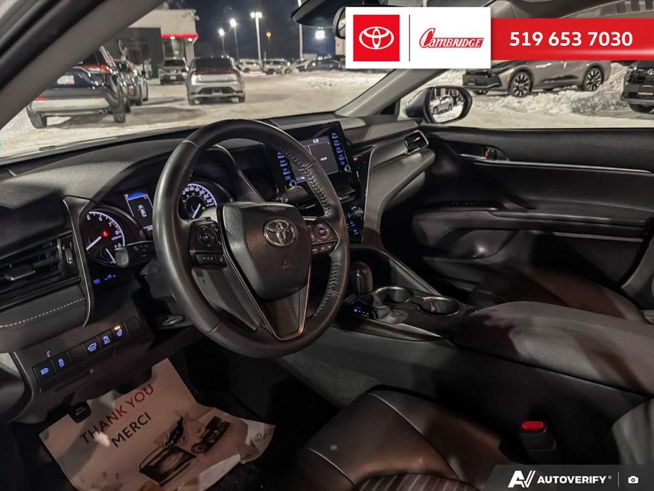 2022 Toyota Camry SE Photo