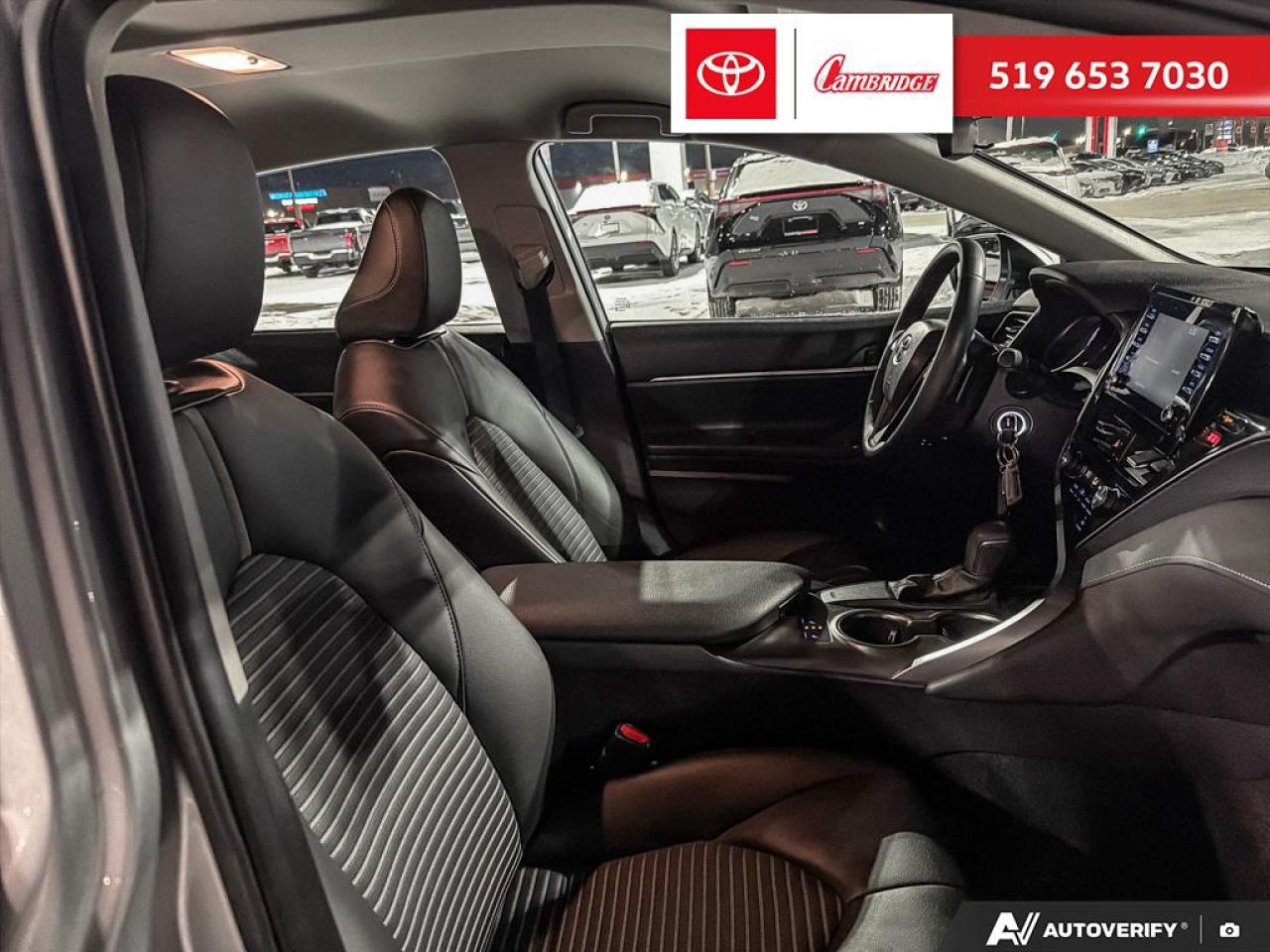 2022 Toyota Camry SE Photo