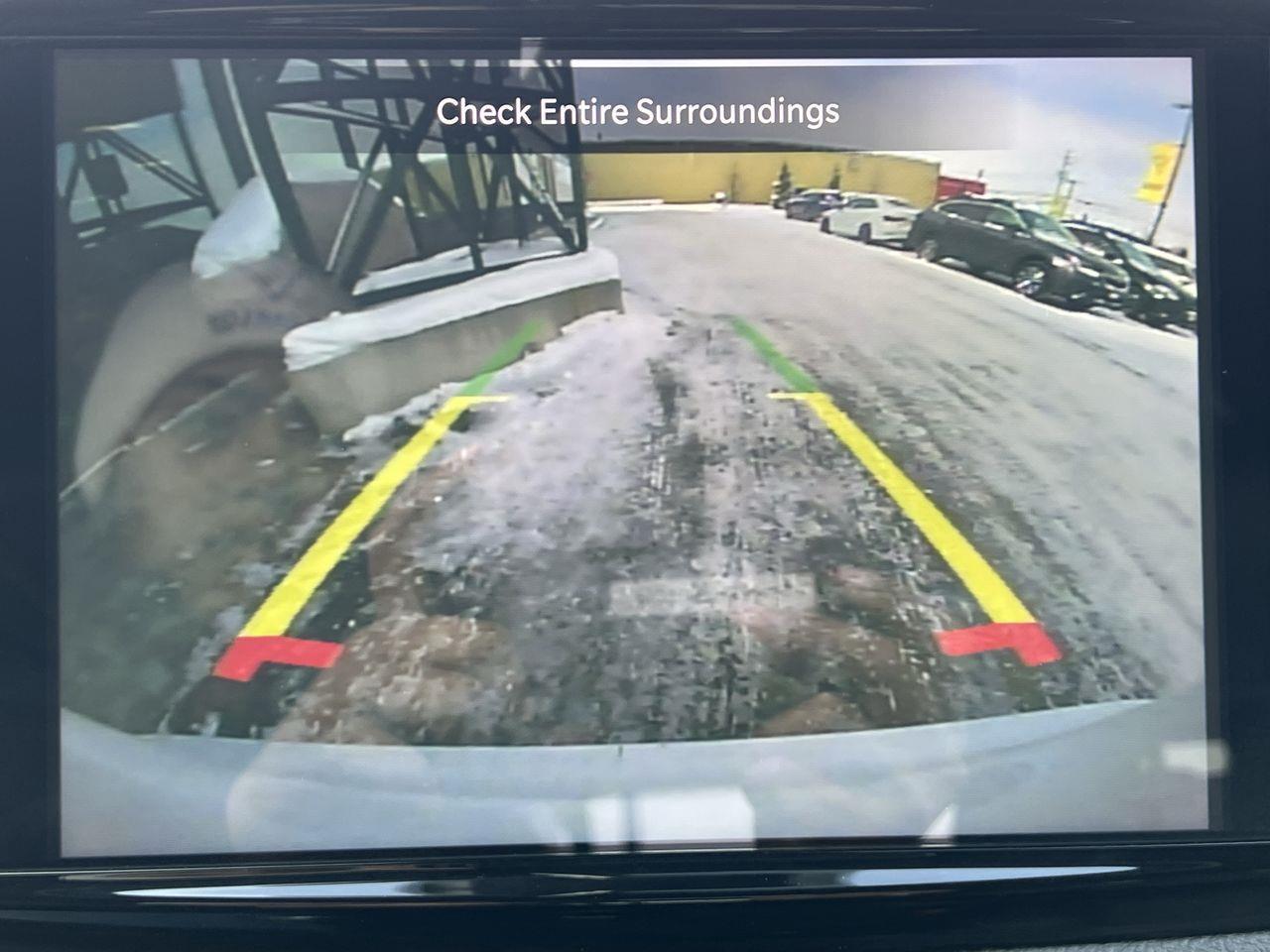 2024 Chrysler Pacifica Touring-L PREVIOUS DAILY RENTAL, SUNROOF, CRUISE CONTROL, HEATED FRONT SEATS, BACK UP CAM!! Photo