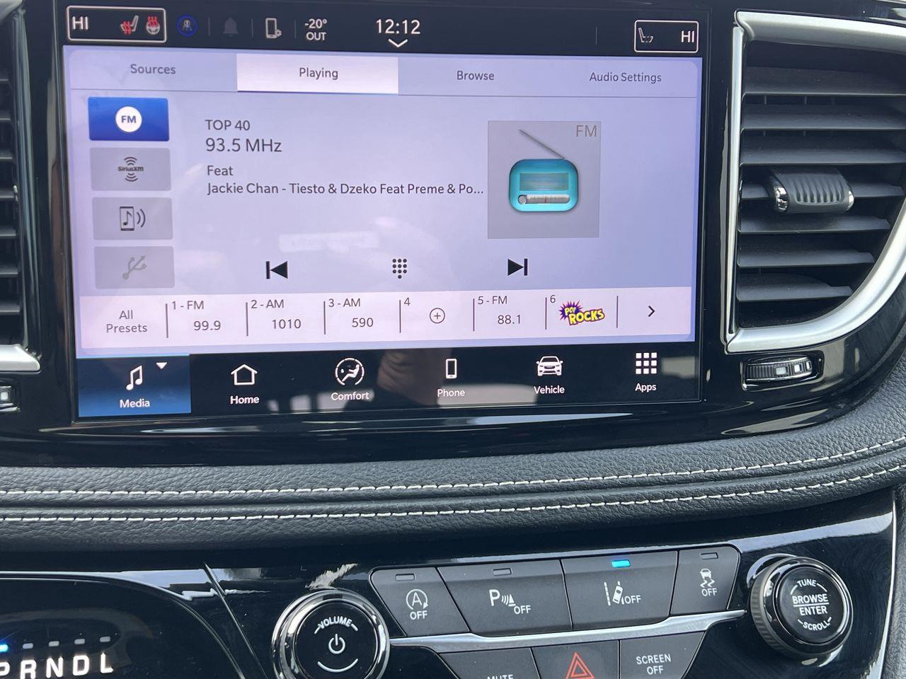 2024 Chrysler Pacifica Touring-L PREVIOUS DAILY RENTAL, SUNROOF, CRUISE CONTROL, HEATED FRONT SEATS, BACK UP CAM!! Photo