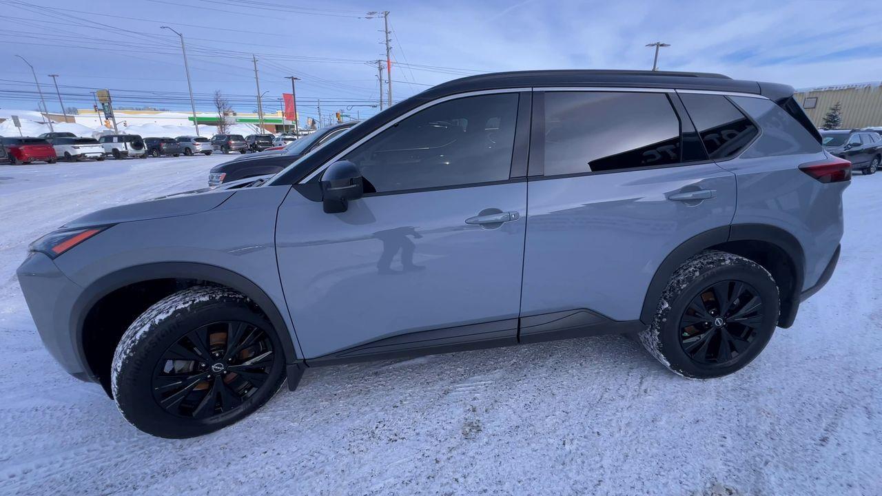 2023 Nissan Rogue SV Midnight Edition AWD, MOONROOF, LEATHER SEATS, SIRIUS X,. CRUISE CONTROL, POWER LIFTGATE, BACK UP CAM!! Photo