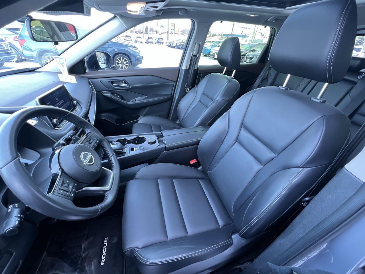 2023 Nissan Rogue SV Midnight Edition AWD, MOONROOF, LEATHER SEATS, SIRIUS X,. CRUISE CONTROL, POWER LIFTGATE, BACK UP CAM!! Photo