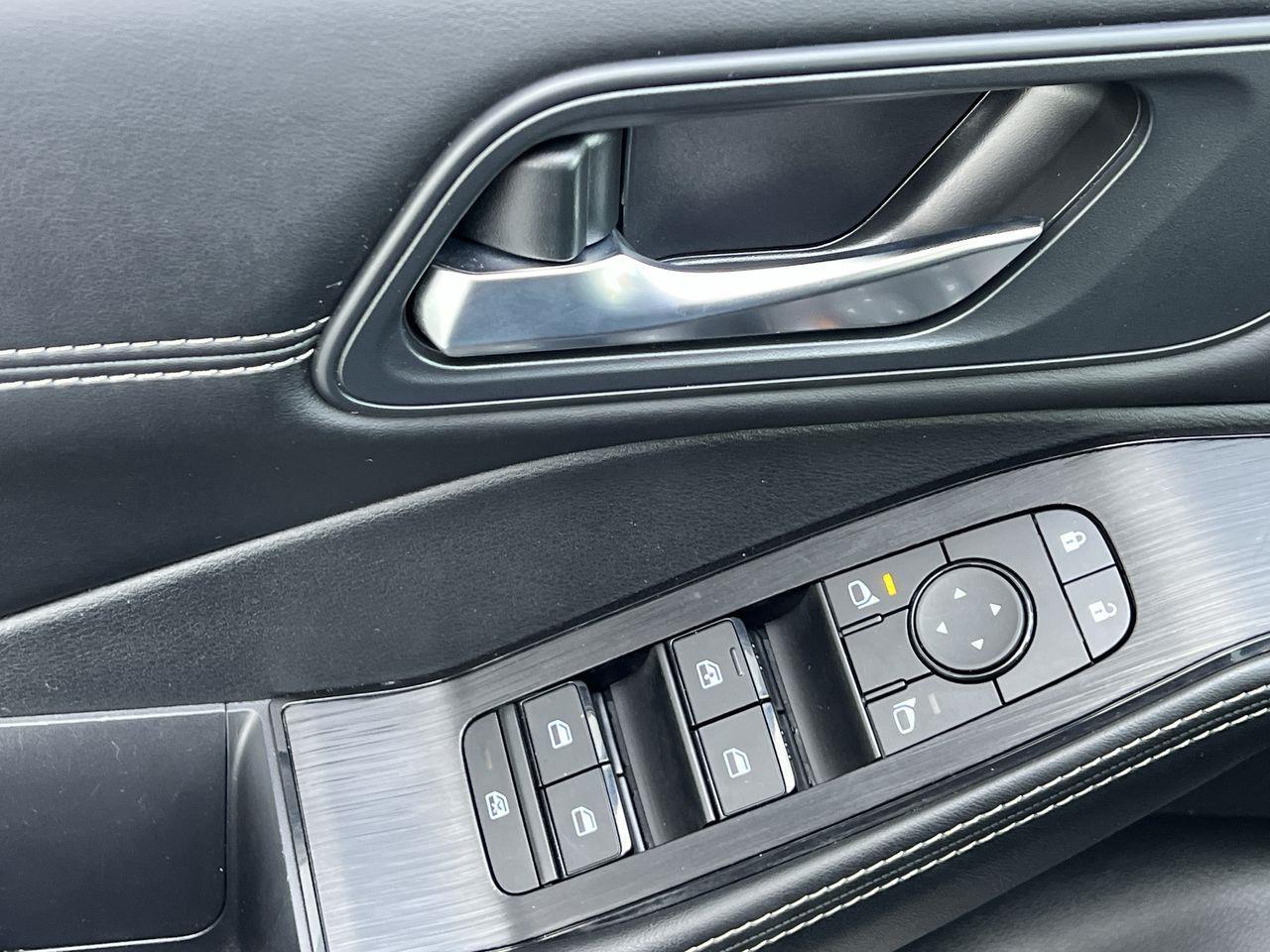 2023 Nissan Rogue SV Midnight Edition AWD, MOONROOF, LEATHER SEATS, SIRIUS X,. CRUISE CONTROL, POWER LIFTGATE, BACK UP CAM!! Photo