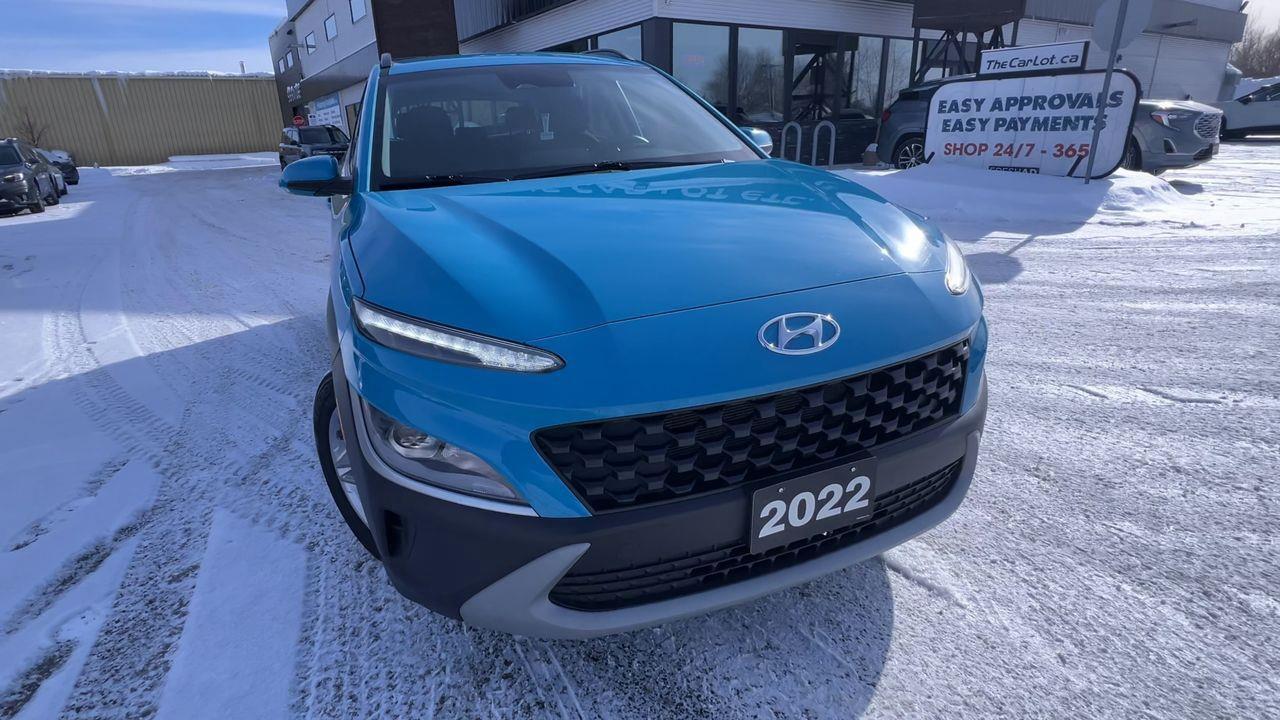 2022 Hyundai KONA 2.0L Essential AWD, HEATED FRONT SEATS, CRUISE CONTROL, BACK UP CAM!! Photo