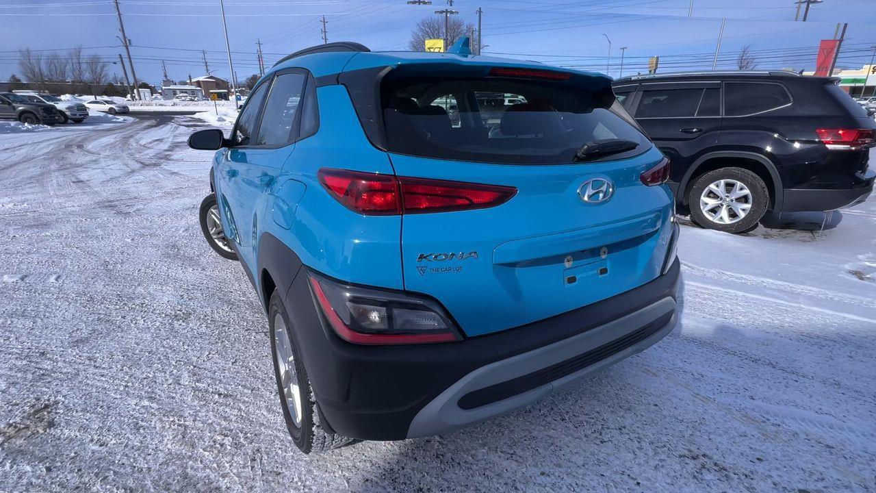 2022 Hyundai KONA 2.0L Essential AWD, HEATED FRONT SEATS, CRUISE CONTROL, BACK UP CAM!! Photo