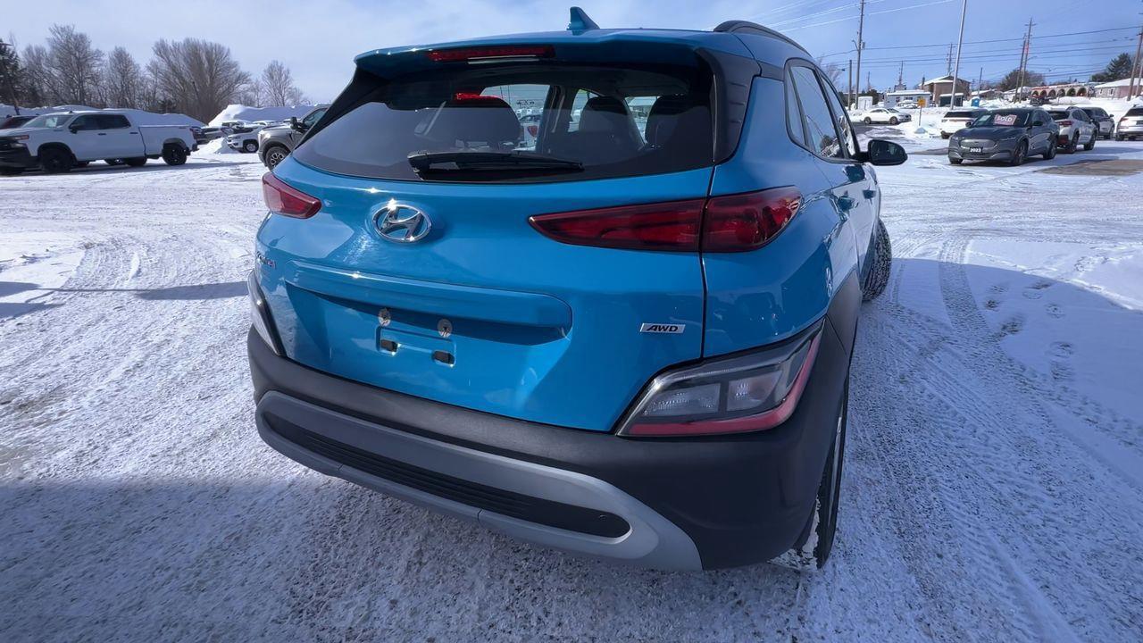2022 Hyundai KONA 2.0L Essential AWD, HEATED FRONT SEATS, CRUISE CONTROL, BACK UP CAM!! Photo