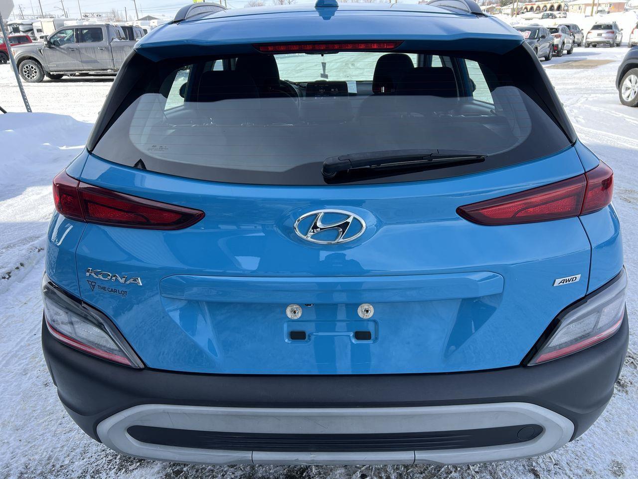 2022 Hyundai KONA 2.0L Essential AWD, HEATED FRONT SEATS, CRUISE CONTROL, BACK UP CAM!! Photo