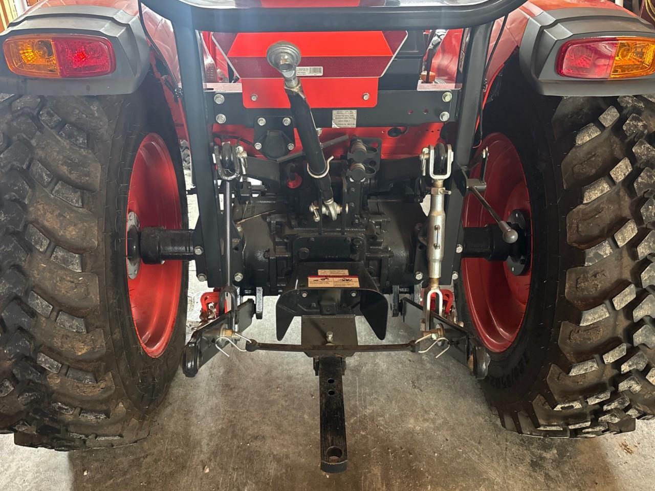 2024 Chevrolet KIOTI TRACTOR DK4520 ONLY 16 Hours on it! Photo