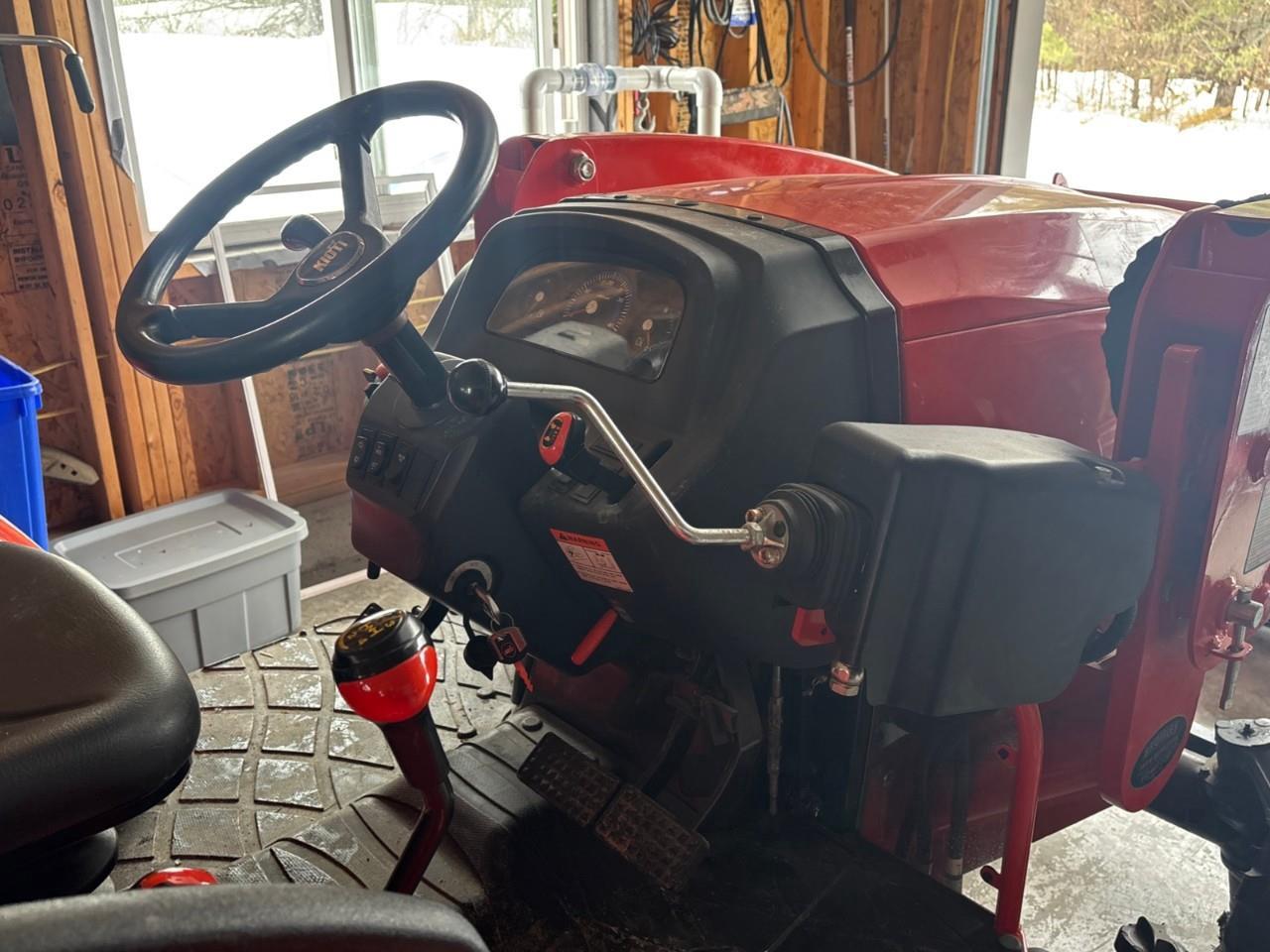 2024 Chevrolet KIOTI TRACTOR DK4520 ONLY 16 Hours on it! Photo
