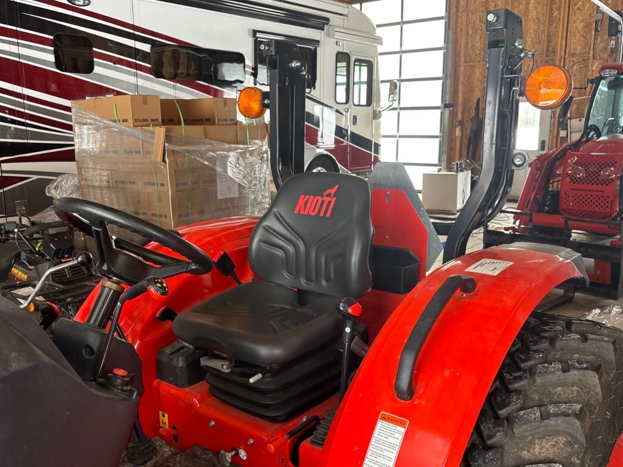 2024 Chevrolet KIOTI TRACTOR DK4520 ONLY 16 Hours on it! Photo