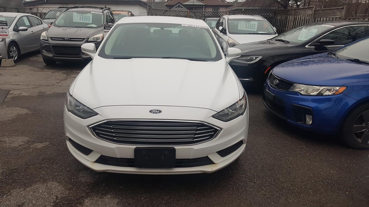 2017 Ford Fusion SE Photo