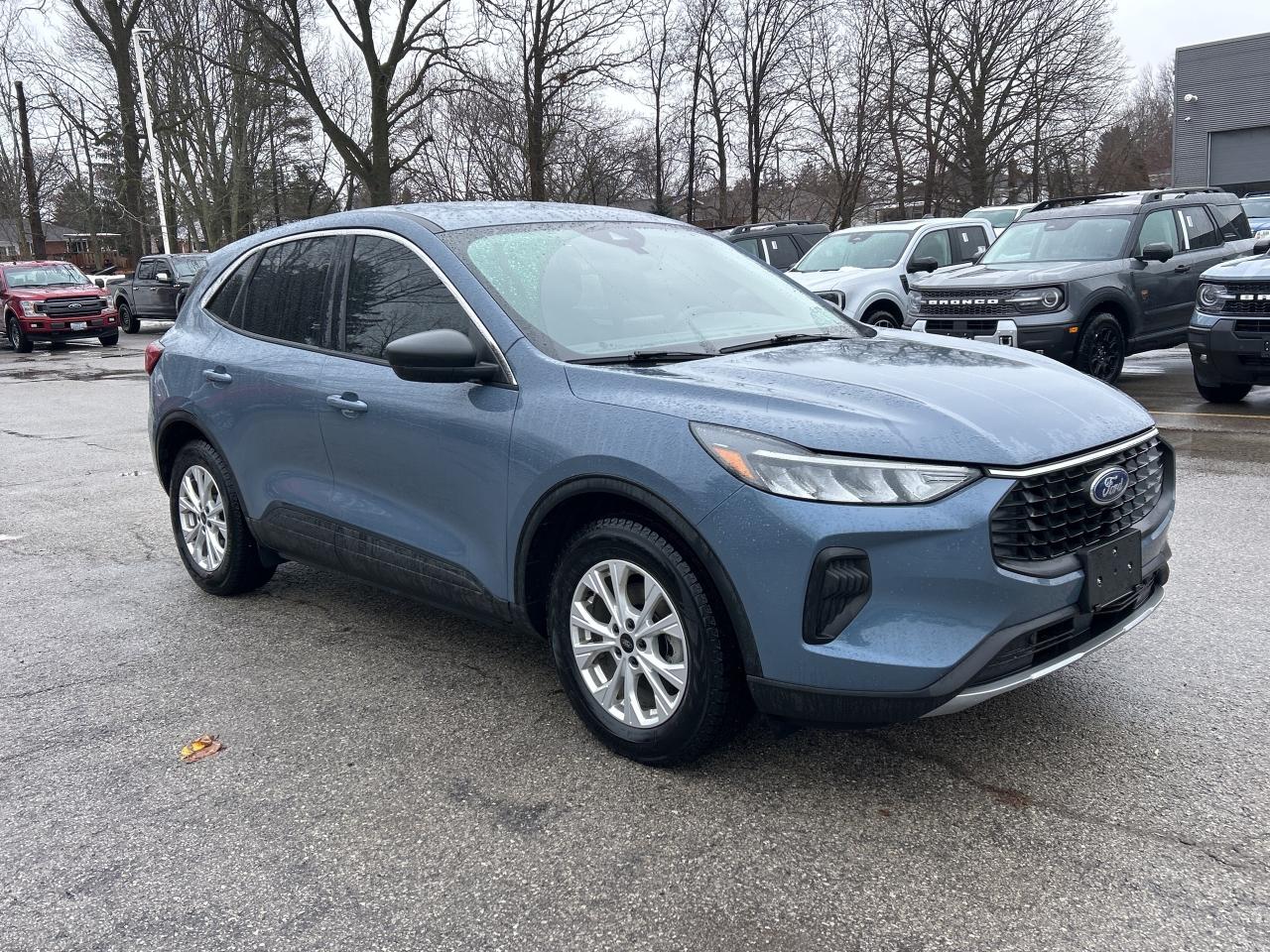 2024 Ford Escape Active FWD Photo2