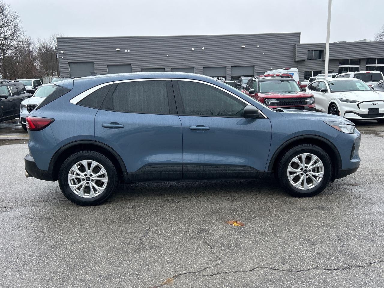 2024 Ford Escape Active FWD Photo3