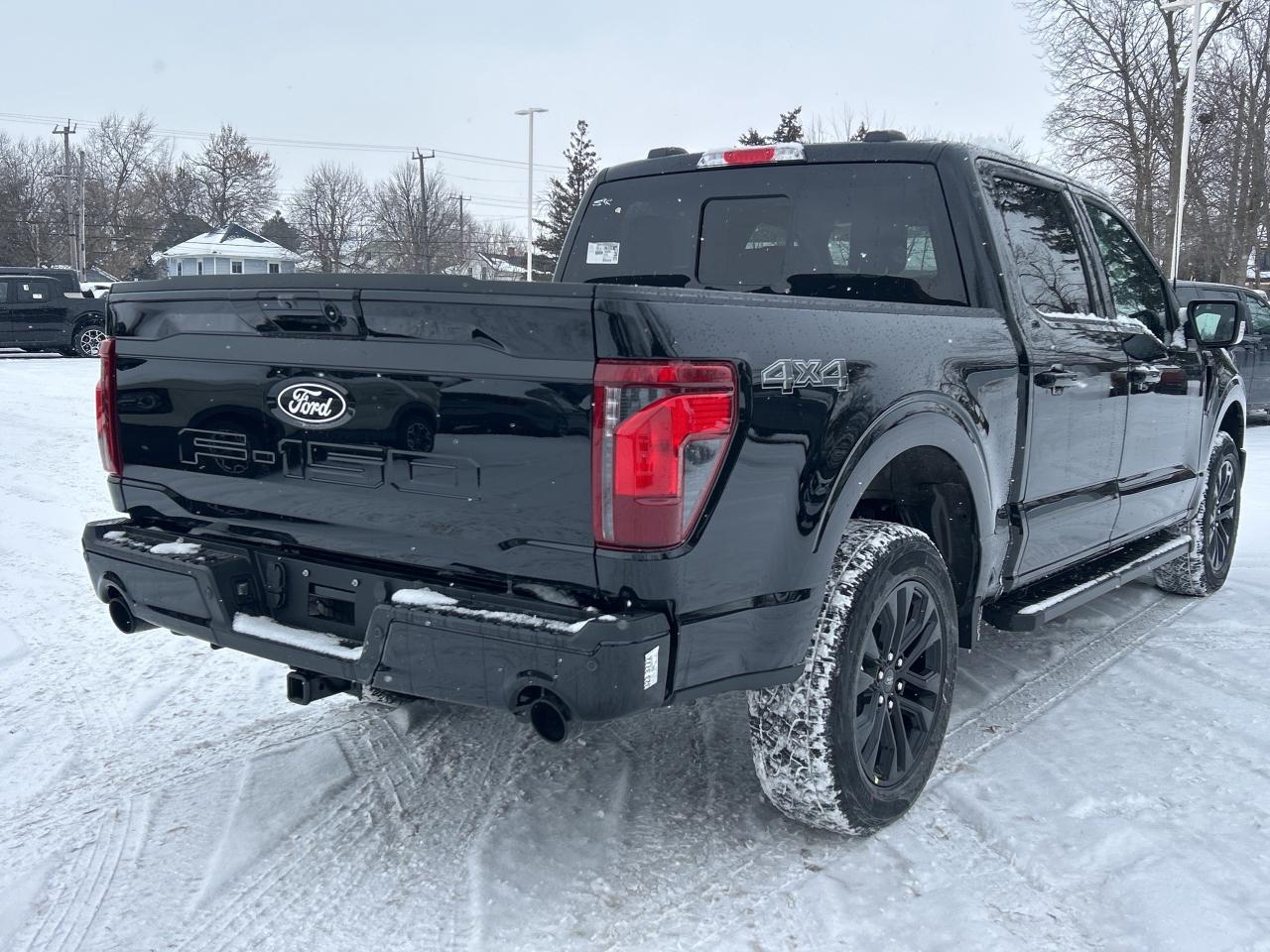2025 Ford F-150 XLT 4WD SuperCrew 5.5' Box Photo4