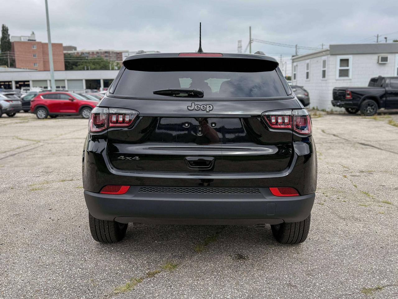 2026 Jeep Compass NORTH 4X4 Photo