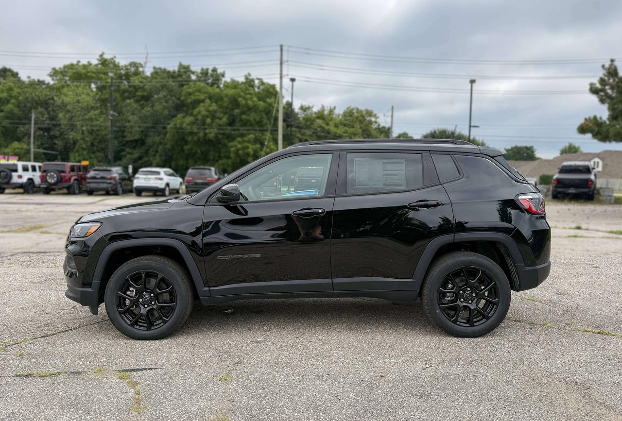 2026 Jeep Compass NORTH 4X4 Photo