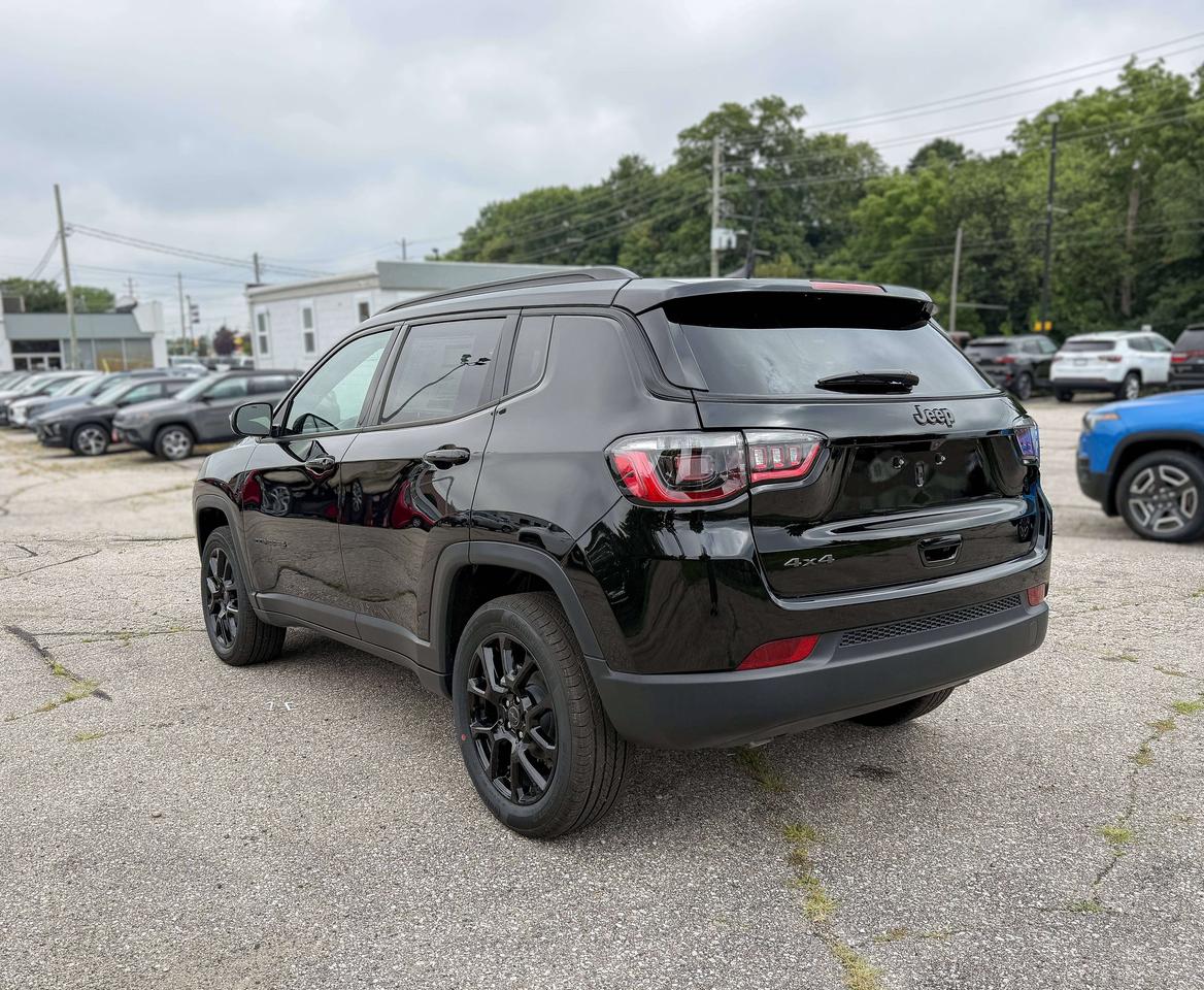 2026 Jeep Compass NORTH 4X4 Photo