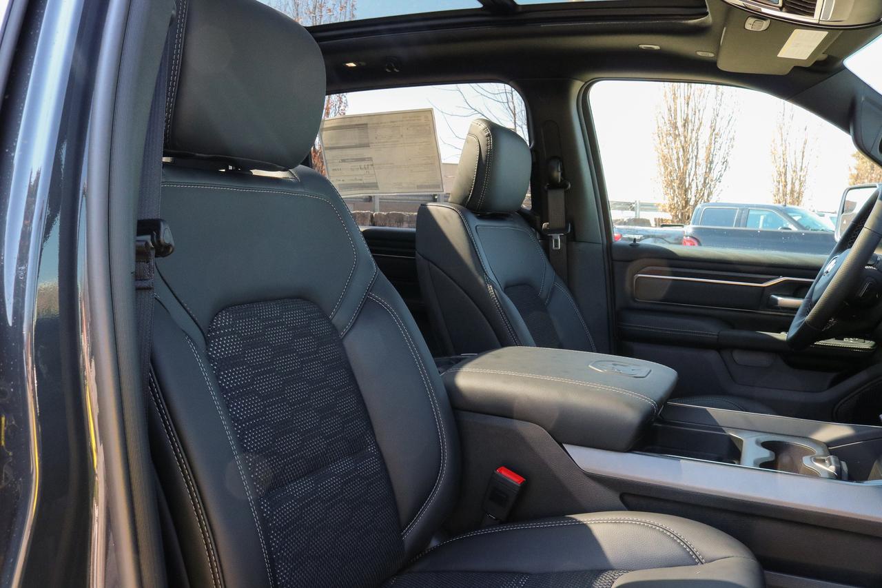 2026 RAM 1500  Photo
