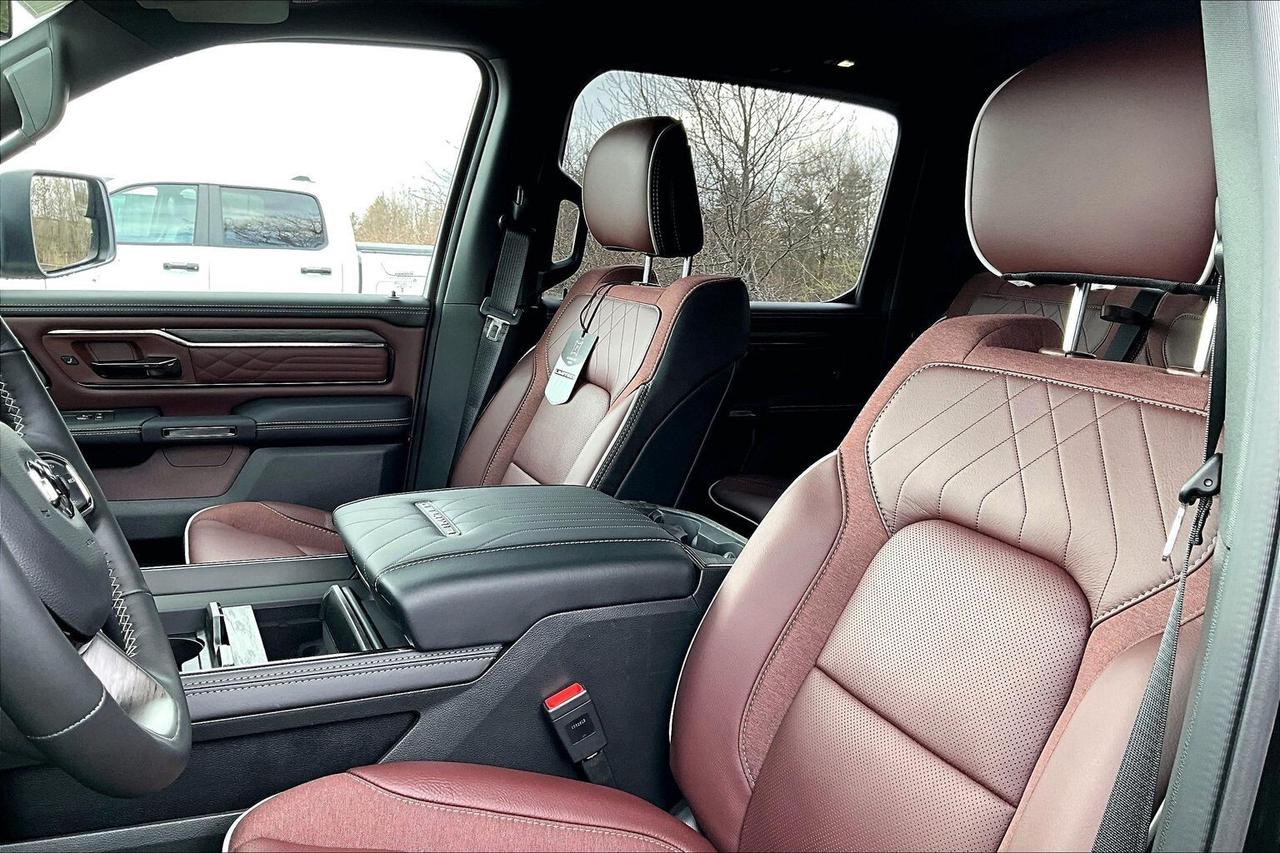 2026 RAM 1500 LIMITED | HEMI | Pano Roof | Level A | Red Seats Photo