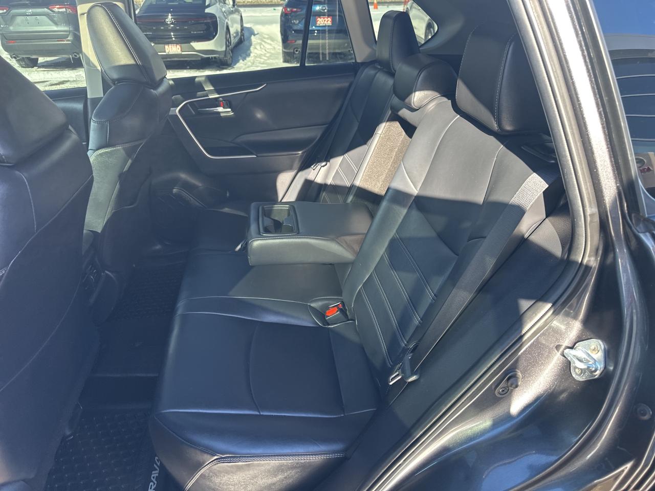 2021 Toyota RAV4 XLE Photo