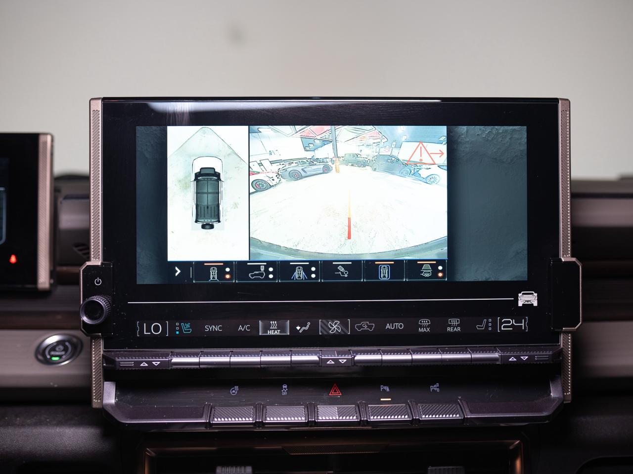 2024 GMC HUMMER EV SUV 3X | MATTE BLACK | BOSE Photo