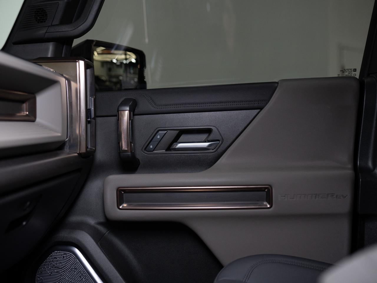 2024 GMC HUMMER EV SUV 3X | MATTE BLACK | BOSE Photo