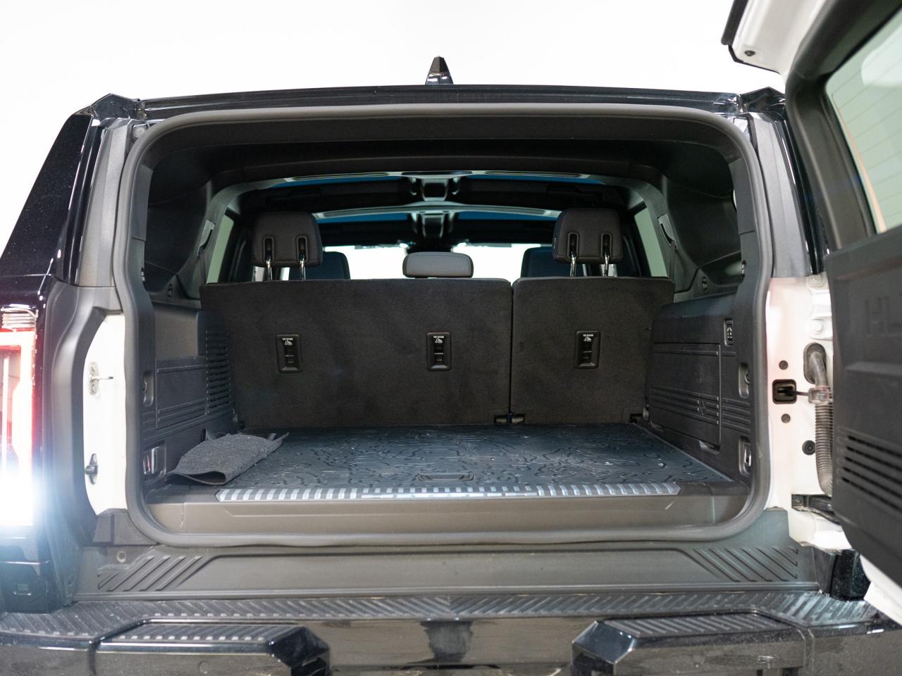 2024 GMC HUMMER EV SUV 3X | MATTE BLACK | BOSE Photo