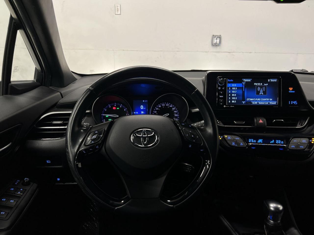 2018 Toyota C-HR XLE PREMIUM | HTD SEATS | ALLOYS | ADAPT. CRUSIE Photo