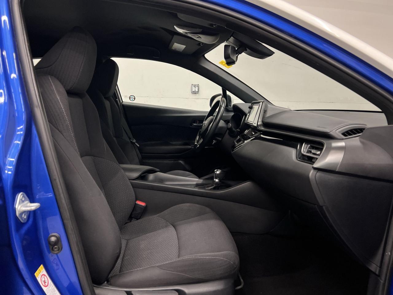 2018 Toyota C-HR XLE PREMIUM | HTD SEATS | ALLOYS | ADAPT. CRUSIE Photo