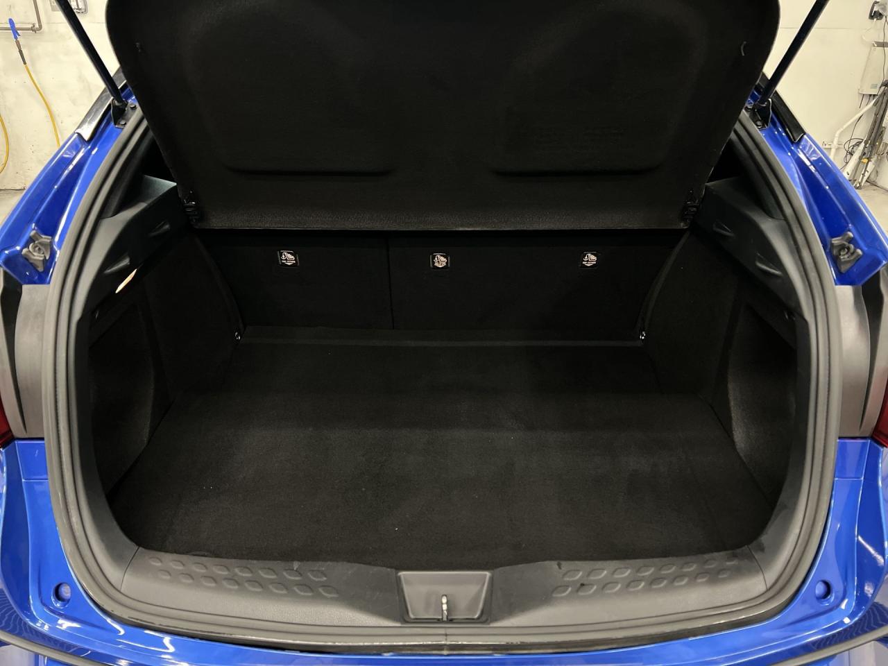 2018 Toyota C-HR XLE PREMIUM | HTD SEATS | ALLOYS | ADAPT. CRUSIE Photo