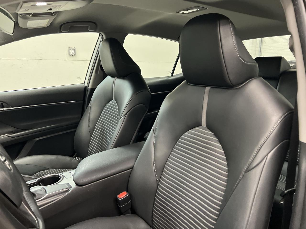 2024 Toyota Camry SE | HTD LEATHER |CARPLAY | ALLOYS | ADAPT. CRUISE Photo