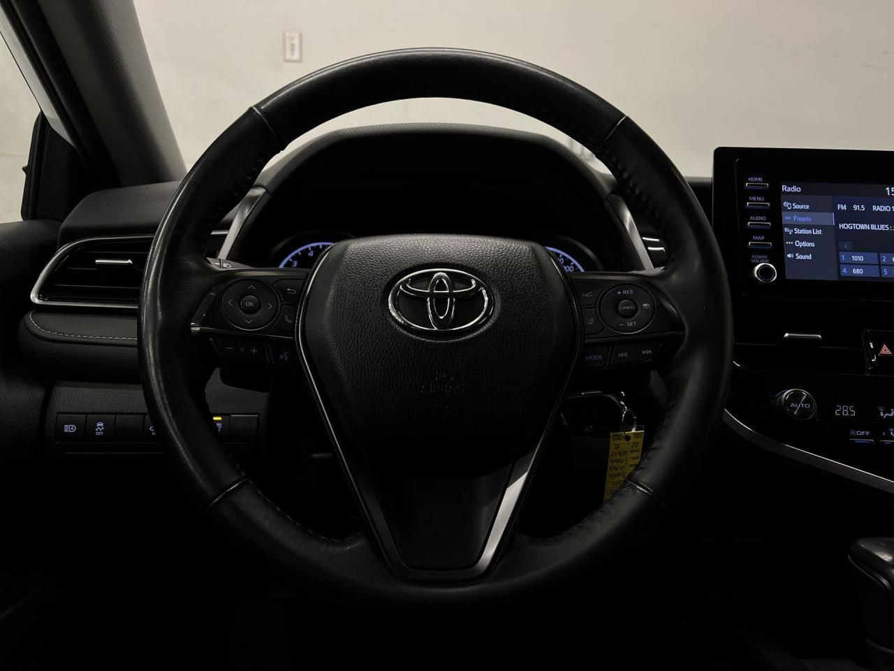 2024 Toyota Camry SE | HTD LEATHER |CARPLAY | ALLOYS | ADAPT. CRUISE Photo