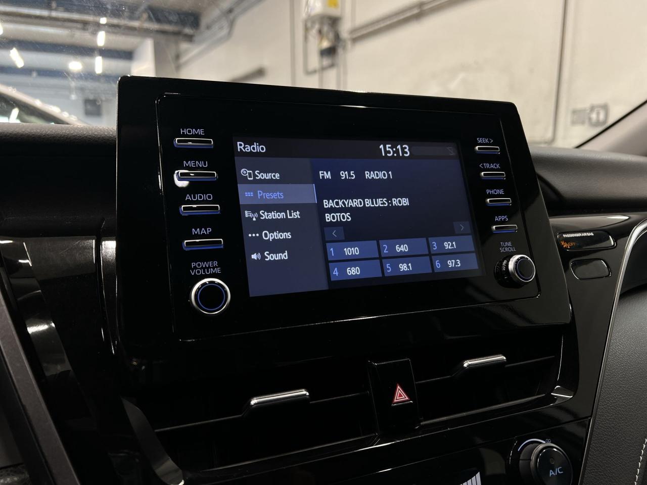 2024 Toyota Camry SE | HTD LEATHER |CARPLAY | ALLOYS | ADAPT. CRUISE Photo