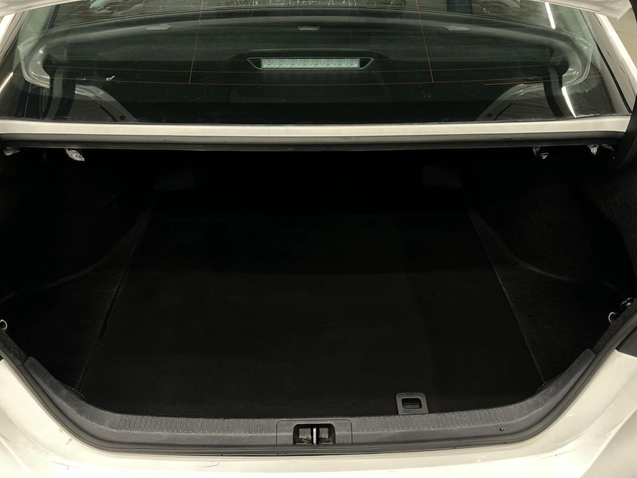 2024 Toyota Camry SE | HTD LEATHER |CARPLAY | ALLOYS | ADAPT. CRUISE Photo