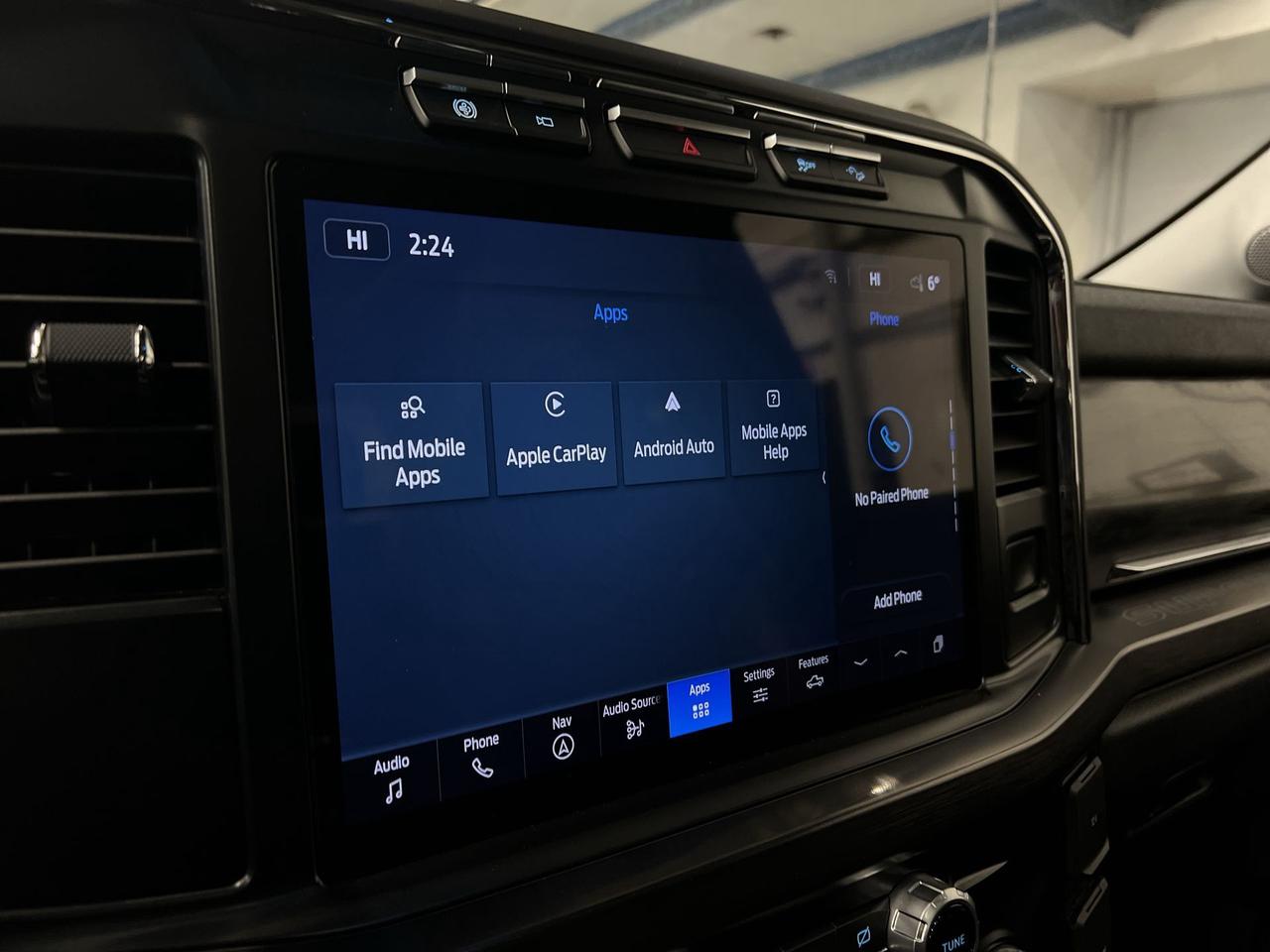 2024 Ford F-250 LARIAT 4X4 |CREW | 6.7L DIESEL | 8FT BOX | BLK PKG Photo