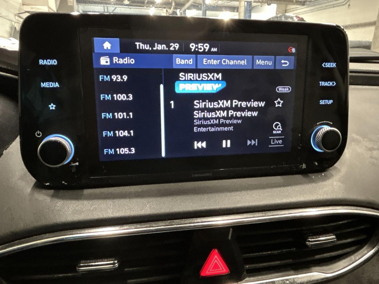 2022 Hyundai Santa Fe PREFERRED AWD | HTD SEATS | CARPLAY | REMOTE START Photo