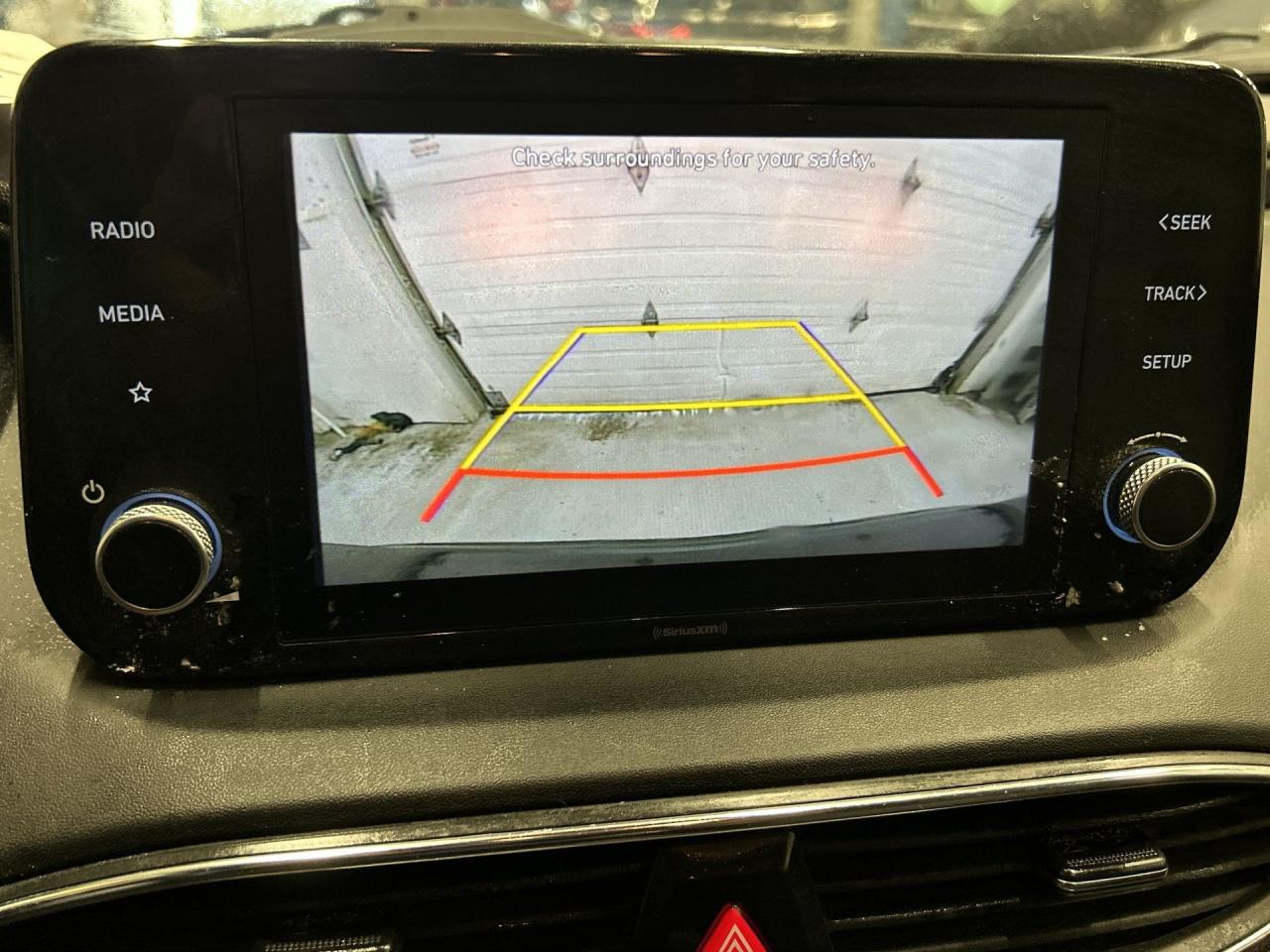 2022 Hyundai Santa Fe PREFERRED AWD | HTD SEATS | CARPLAY | REMOTE START Photo