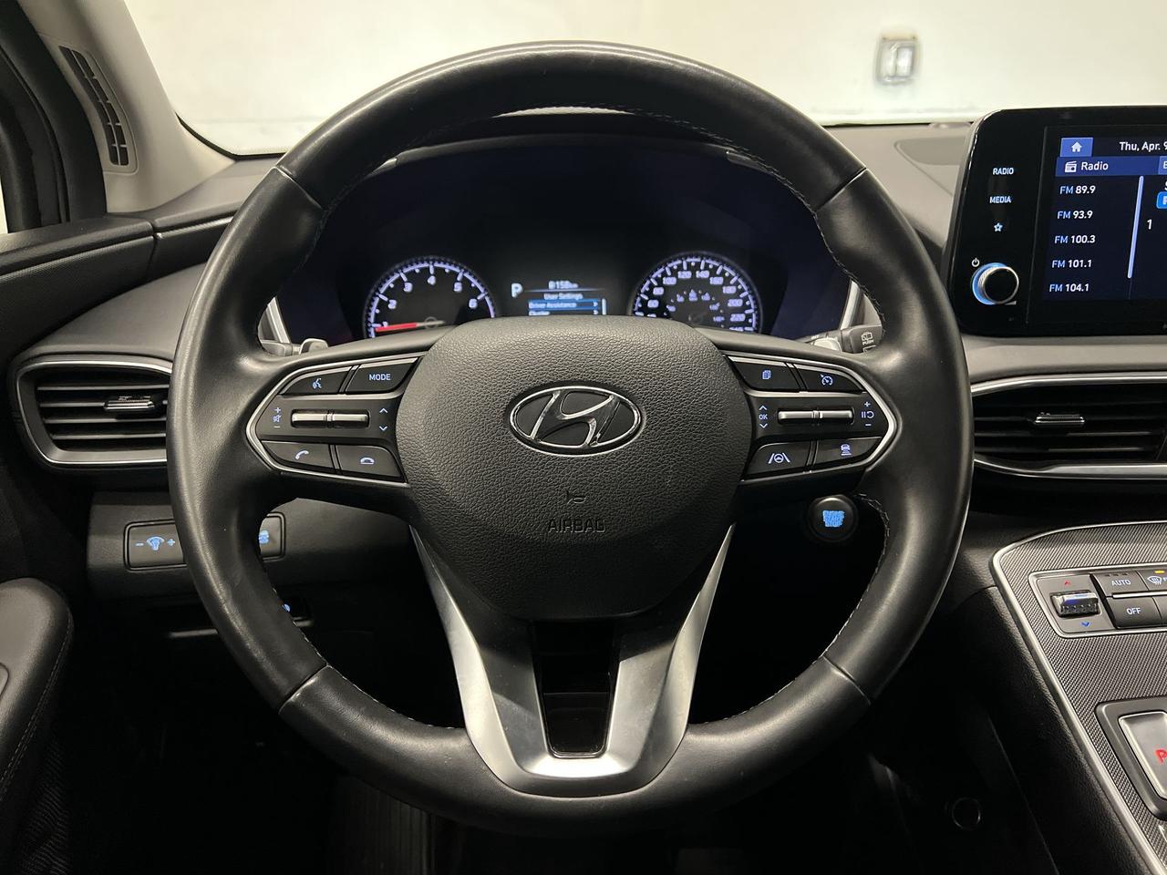 2022 Hyundai Santa Fe PREFERRED AWD | HTD SEATS | CARPLAY | REMOTE START Photo