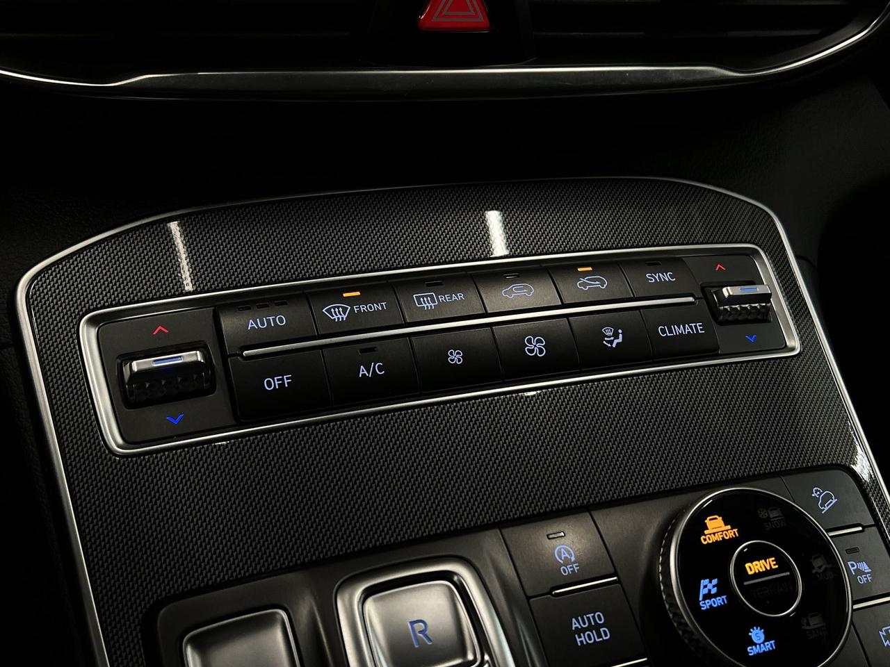 2022 Hyundai Santa Fe PREFERRED AWD | HTD SEATS | CARPLAY | REMOTE START Photo